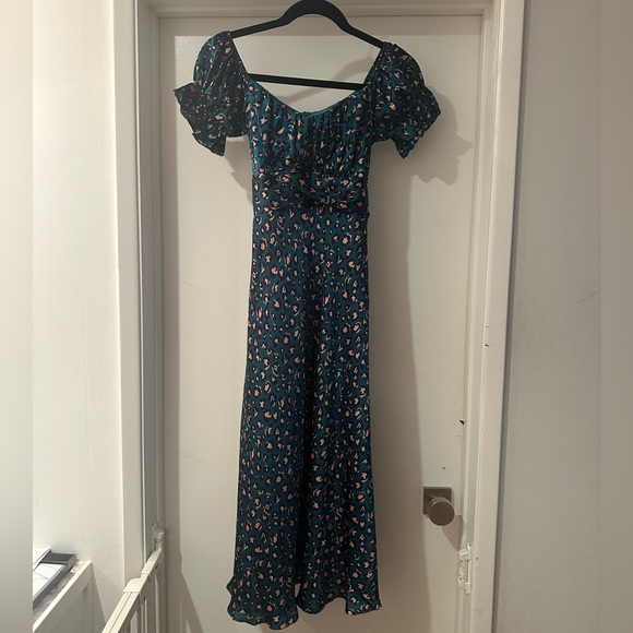 Hello Molly off shoulder leopard dress - Picture 5 of 6